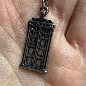 TARDIS Doctor Who Phone Booth Keychain or Bag Charm Pendant, Silvertone